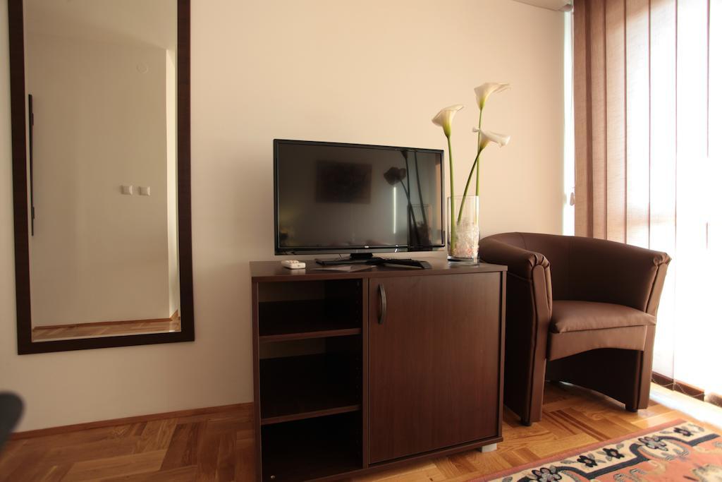 Hostel Royal Obrenovac  Habitación foto